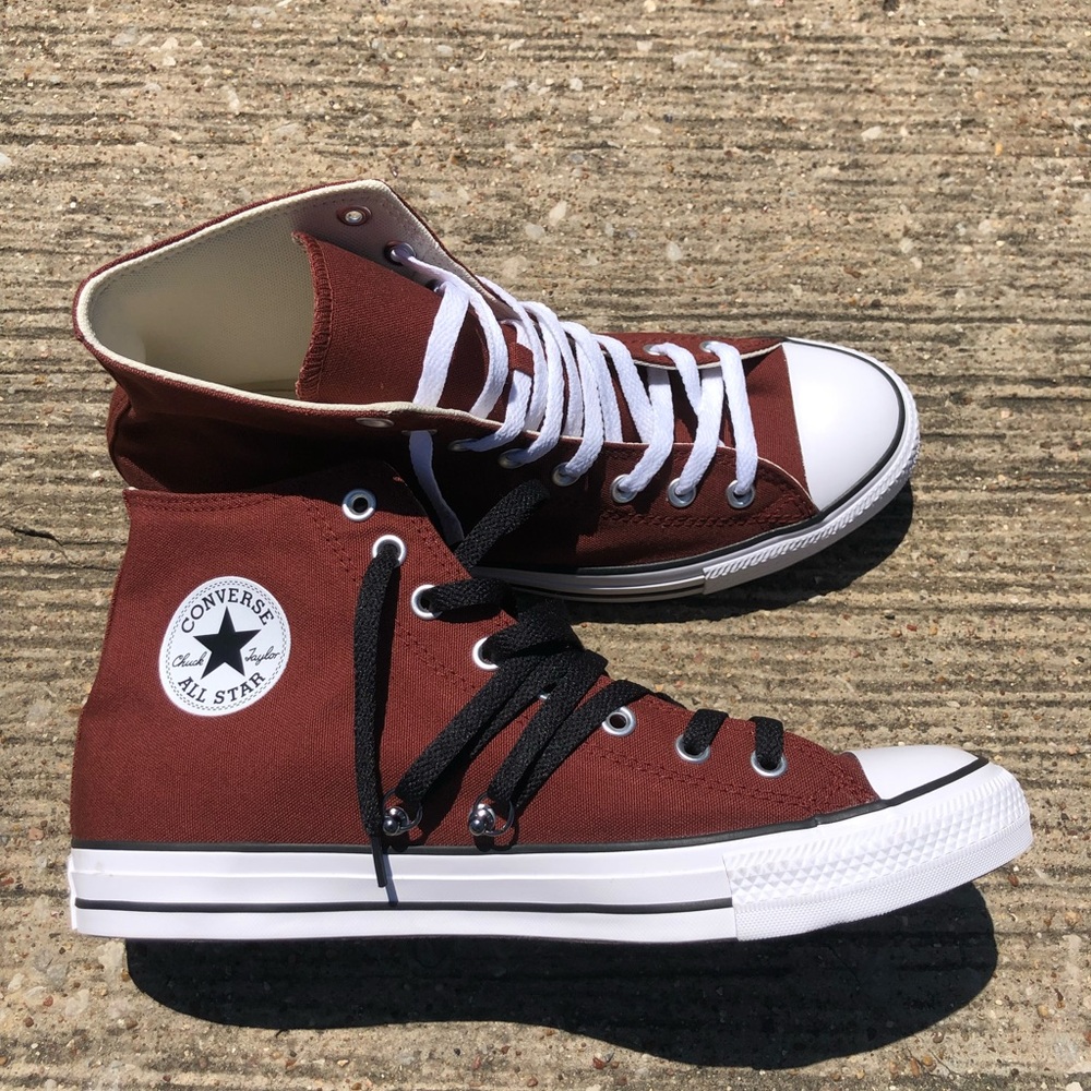 CONVERSE “Chuck Taylor” AllStars A00792F (SZ 10.5)